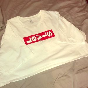 Levi’s crop top